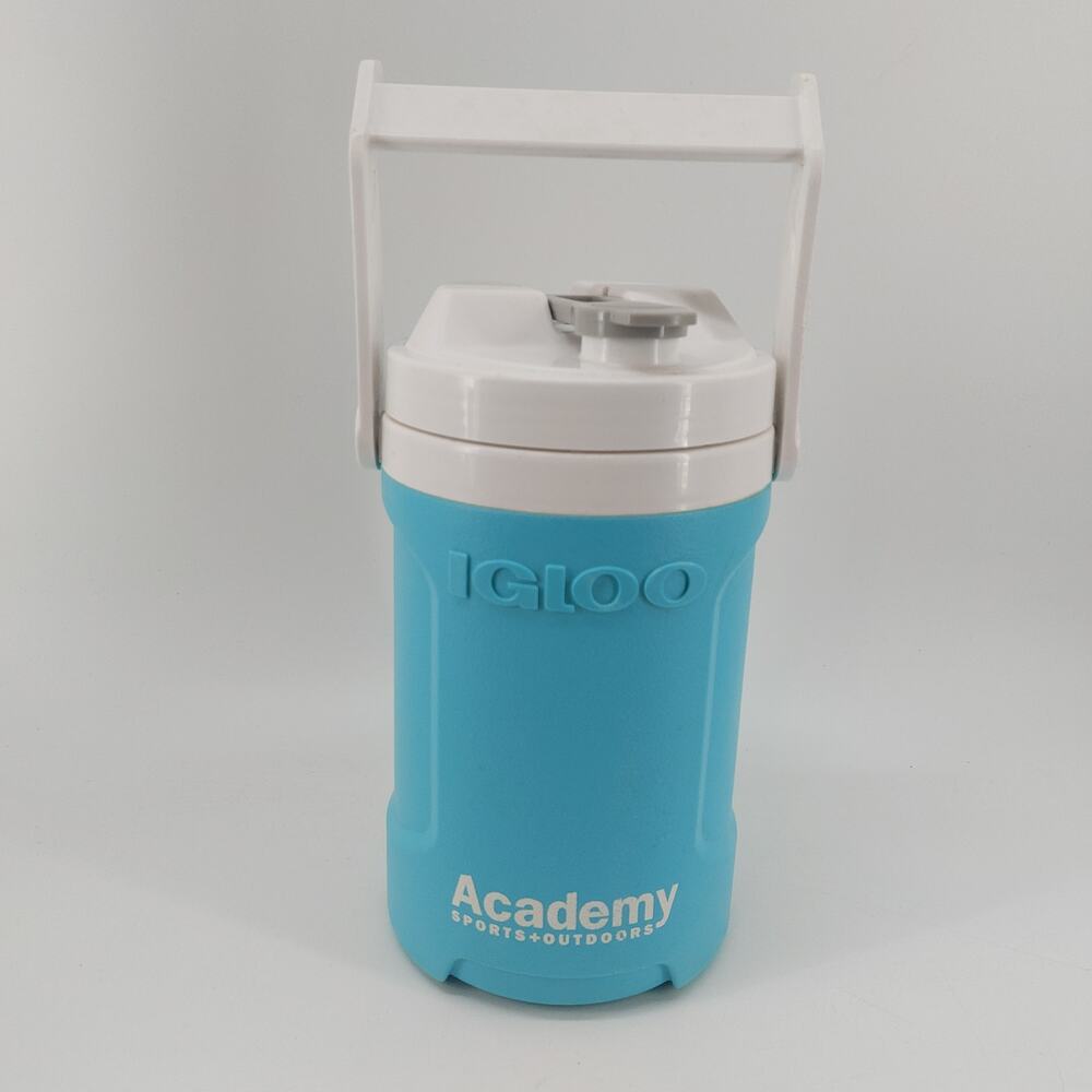 Igloo Latitude 1/2 Gallon Pro Hook Water Beverage Jug Sports Insulated Aqua Blue